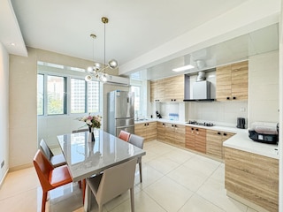 Tyms 3BR 2BA Apt Near Stadium Line 1 4