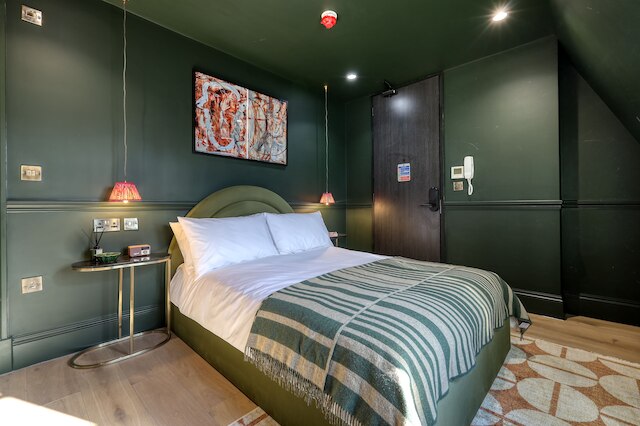 ザ カールトン タバーン ホテル