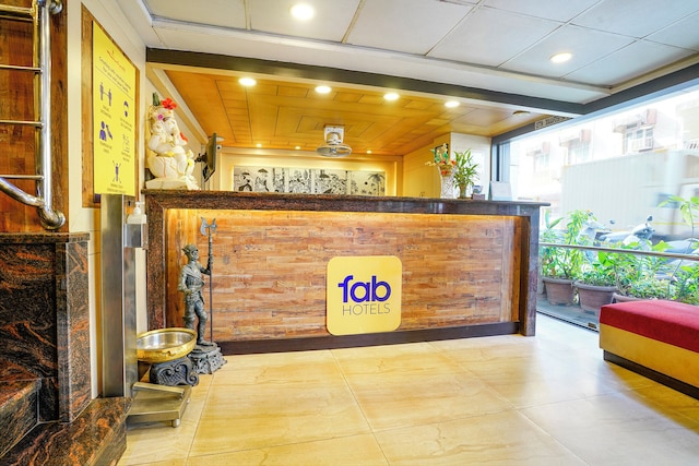 ファブホテル マノシャンティ - ビッグ ダディ カジノ 近く