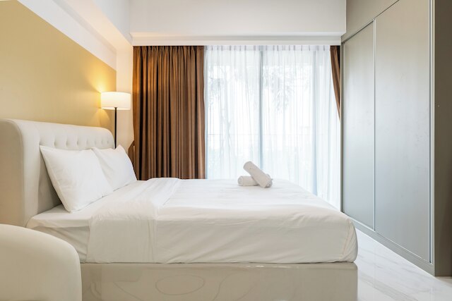 ロイヤル プラチナム コンド バイ ソーベン ホームズ