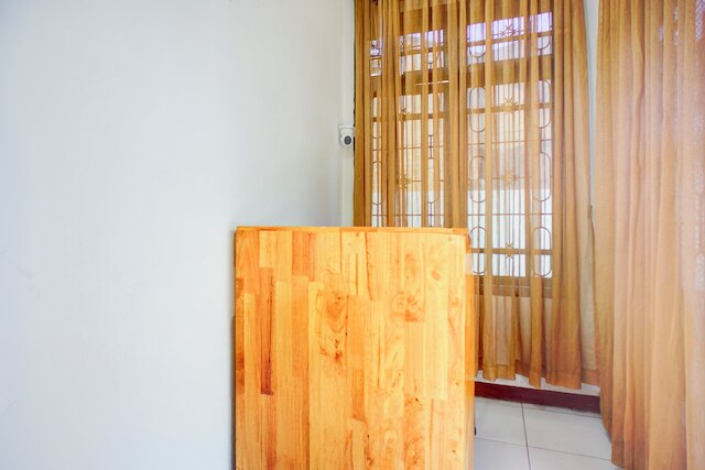 ホテル O クラカタウ ニア ウニベルシタス ムハンマディヤ スマトラ ウタラ ( UMSU )