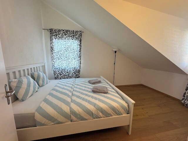 VK - チューリッヒ エアポート - ホームステイ - ヘアドレン