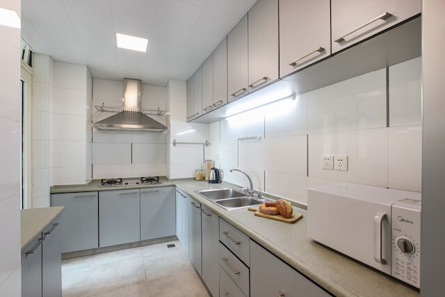 Tyms 2BR Apt Near ITC Xujiahui Line1 11