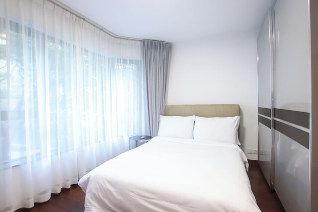 Tyms 2BR Apt Near ITC Xujiahui Line1 11