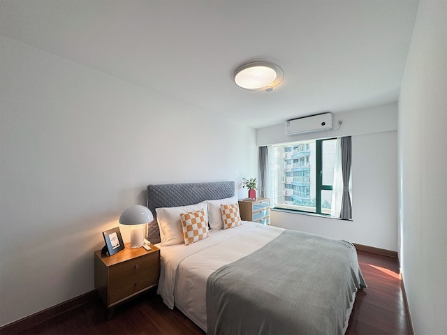 Tyms 2BR Apt Near ITC Xujiahui Line1 11