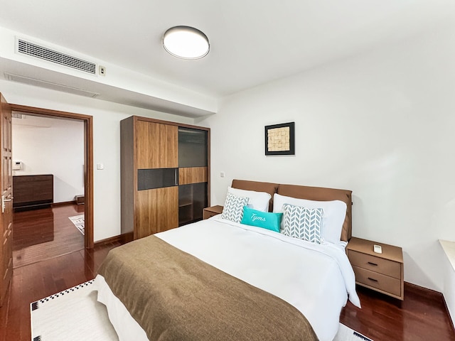 Tyms 2BR with Kitchen 5min to Metro