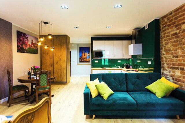 ラグジュアリー ロイヤル アパートメント