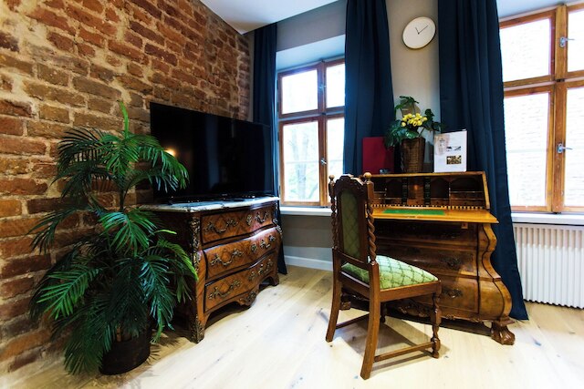 ラグジュアリー ロイヤル アパートメント