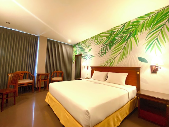 ホテル ゴールデン シーズン