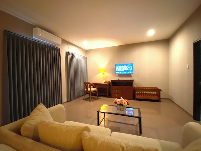 ホテル ゴールデン シーズン