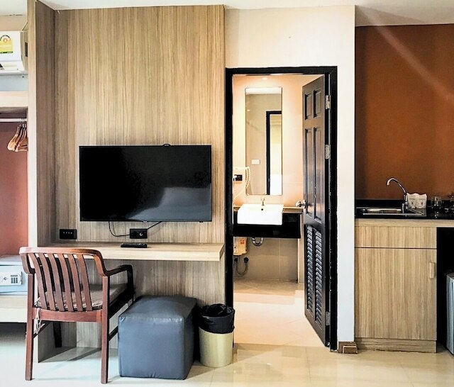 C ホテル バンナ