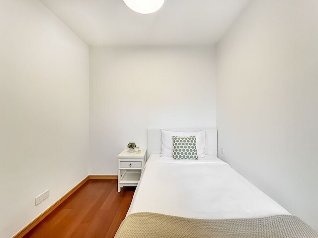 Tyms 2BR Apt TianshanRD Near CESIS Line2