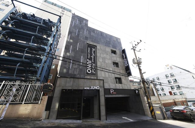 HOTEL JUNO