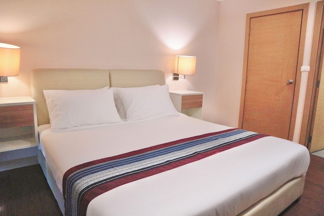 アイコン ナリンドラ スイーツ ホテル