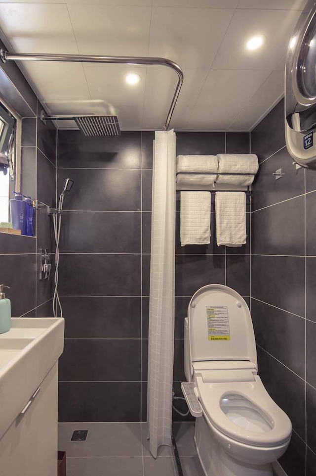 Shanghai Hills & Gefii Sixteen Cats close to Jing'an Temple