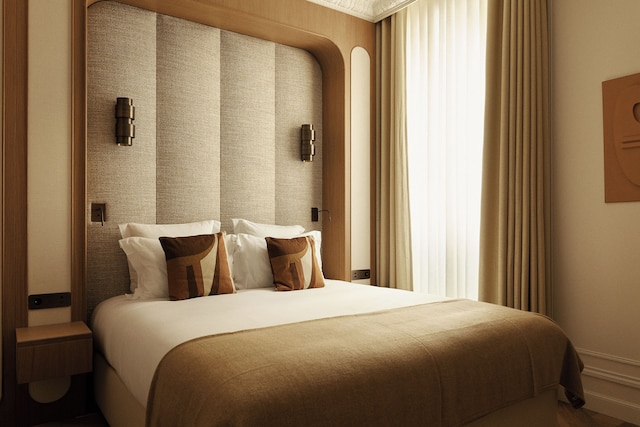 ハイステイ サービスド アパートメンツ ピラミデス