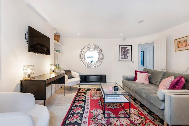 ミス ウエストサイド ストーリー - バイ アウト オブ オフィス ライフスタイル