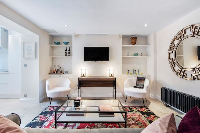 ミス ウエストサイド ストーリー - バイ アウト オブ オフィス ライフスタイル