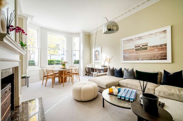 ケンジントン ハイ ライフ - バイ アウト オブ オフィス ライフスタイル