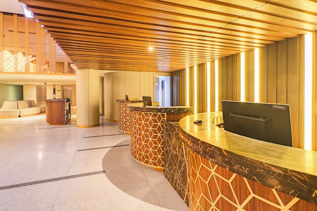 サンデー ホテル サンセット ロード ニア トランス スタジオ モール