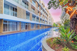 サンデー ホテル サンセット ロード ニア トランス スタジオ モール