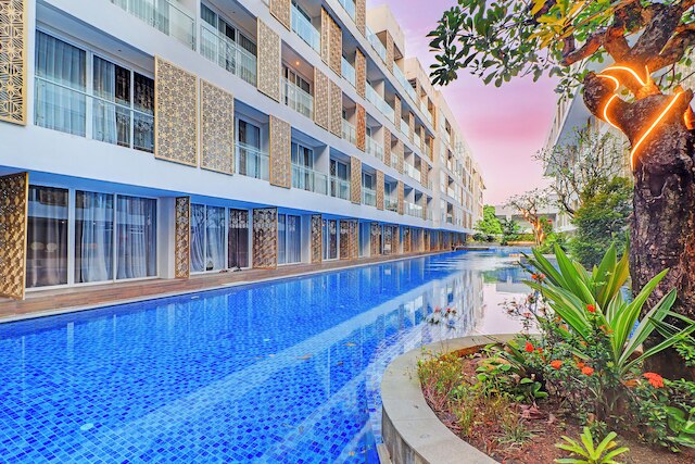 サンデー ホテル サンセット ロード ニア トランス スタジオ モール