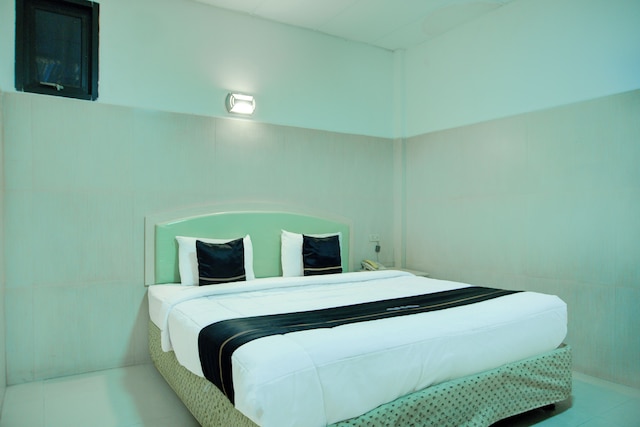 タウンハウス オーク パレンバン ニア ジェンバタン アンペラ フォーマリー アズーラ ホテル