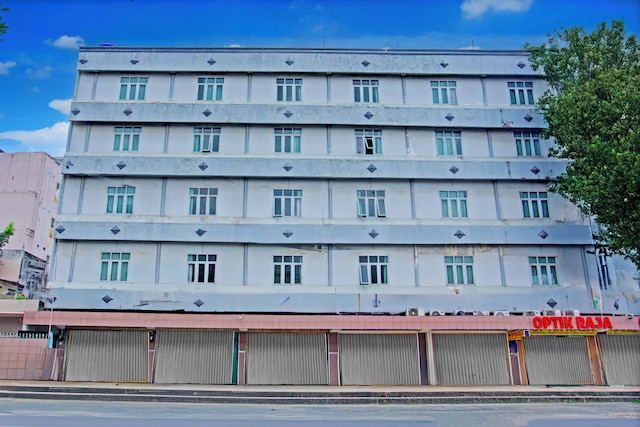 タウンハウス オーク パレンバン ニア ジェンバタン アンペラ フォーマリー アズーラ ホテル