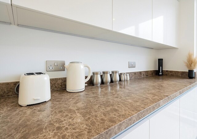 ノット アベイラブル