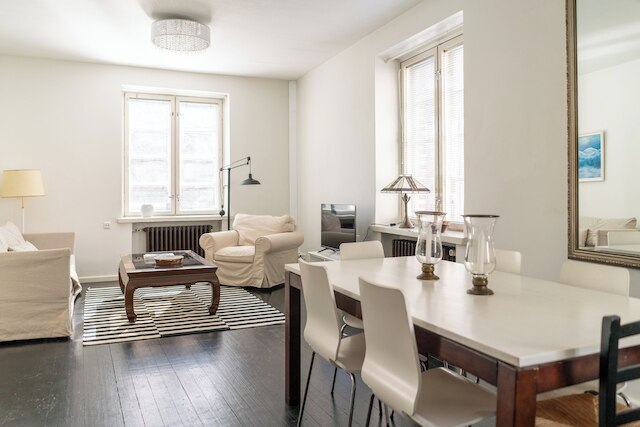 スペーシャス アパートメント イン ヴァイブレント カリオ