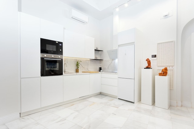 コージー 3 ベッドルーム イン セビリア センター. アルファルファ