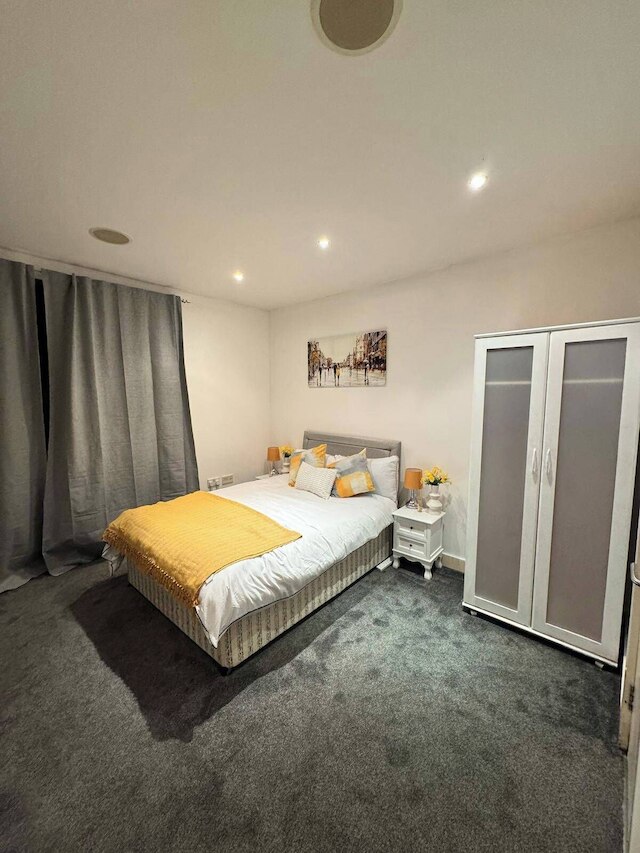 2 ベッドルームズ - スリープス 4 - パーキング - ペトック