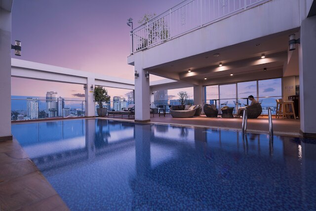 アマナ ホテル & レジデンス