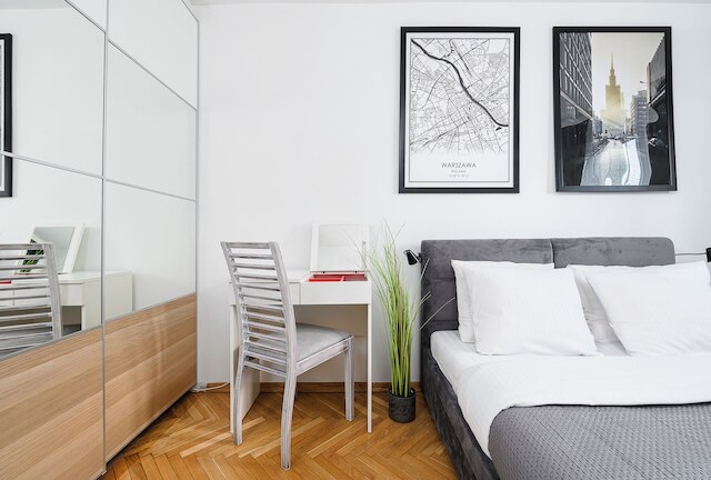 ルミナ 2 ルーム アパート ニア ズウォテ タラシー