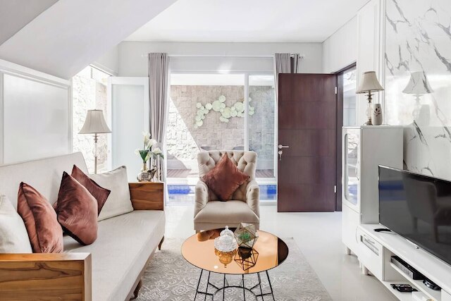 サカ ラグジュアリー ヴィラ