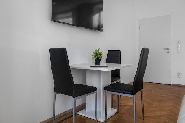 パーフェクト 7 ベッドルーム ステイ ニア ハウプトバンホフ