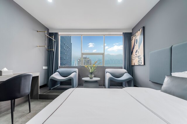 Chongqing Fanghua Hotel (Hongyadong Branch)