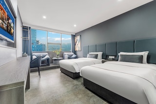 Chongqing Fanghua Hotel (Hongyadong Branch)