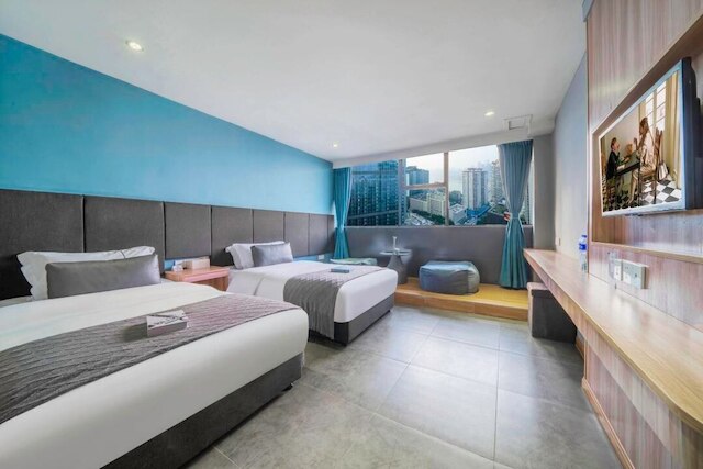 Chongqing Fanghua Hotel (Hongyadong Branch)