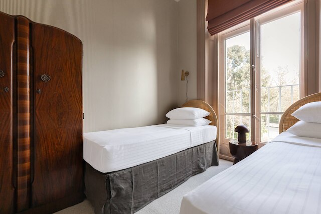 ラドブローク グローブ XV バイ ワンファインステイ