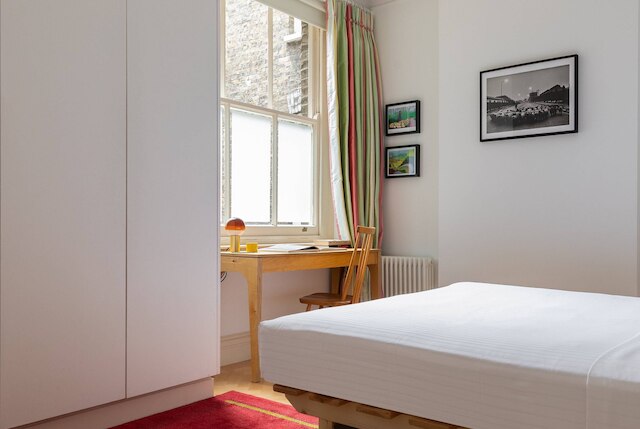 バリー プレイス バイ ワンファインステイ