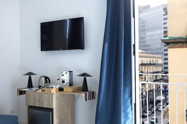 サン & シティ ナポリ