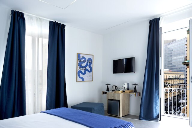 サン & シティ ナポリ