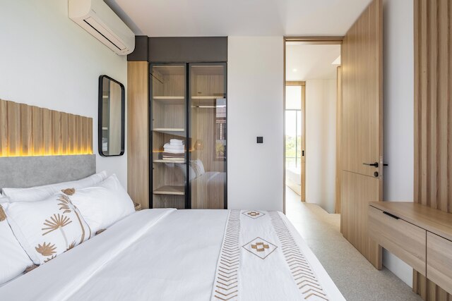 プライベート ヴィラ アイラ 8F 10ミン メラスティビーチ