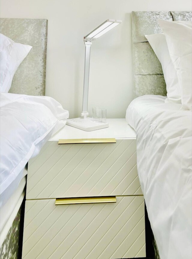 スタイリッシュ 3 ベッドルーム ハウス ウィズ フリー パーキング ニア フルム