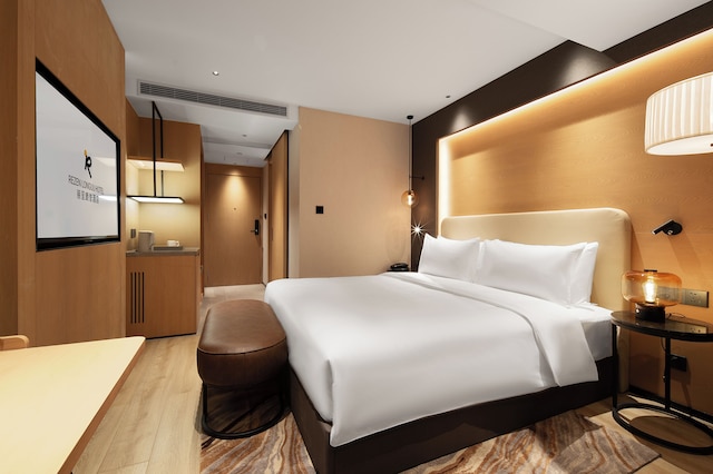 Langham Honor International Hotel Canton Fair Complex Branch - Free Shuttle to Canton Fair Complex During Canton Fair Period