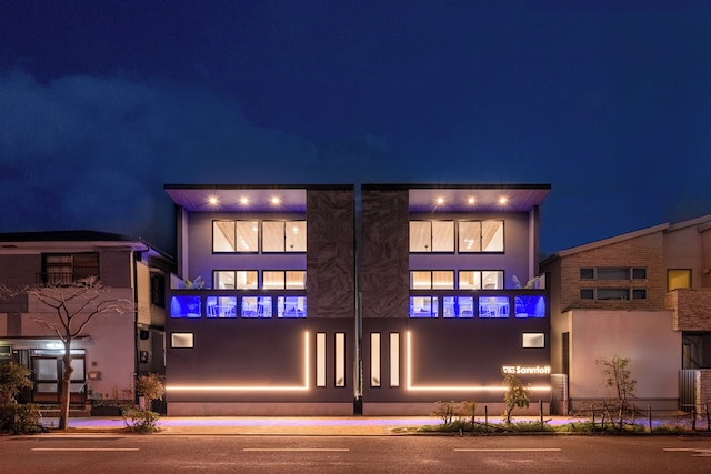 Universal front Villa Sanrriott