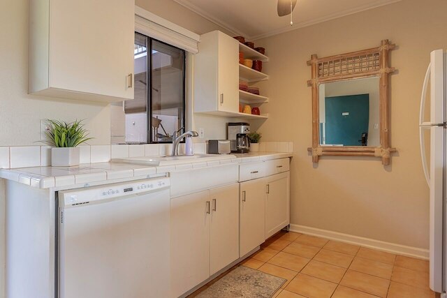 パシフィック ショアーズ B309 2 ベッドルーム コンド