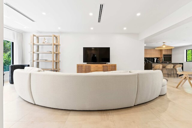 カサ シエスタ モダン バイ デザイン ディストリクト ホットタブ