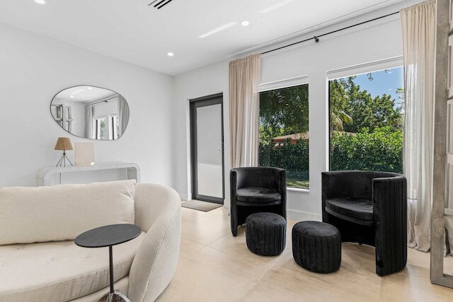 カサ シエスタ モダン バイ デザイン ディストリクト ホットタブ